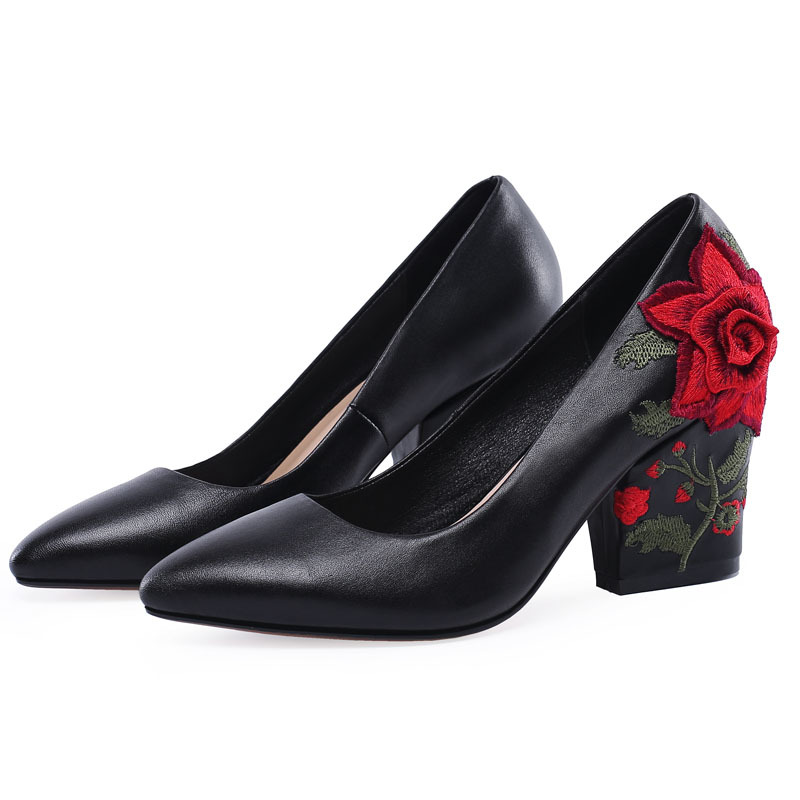 Scarpe da Donna Eleganti con R - Embroidery Rose recensione e prezzo